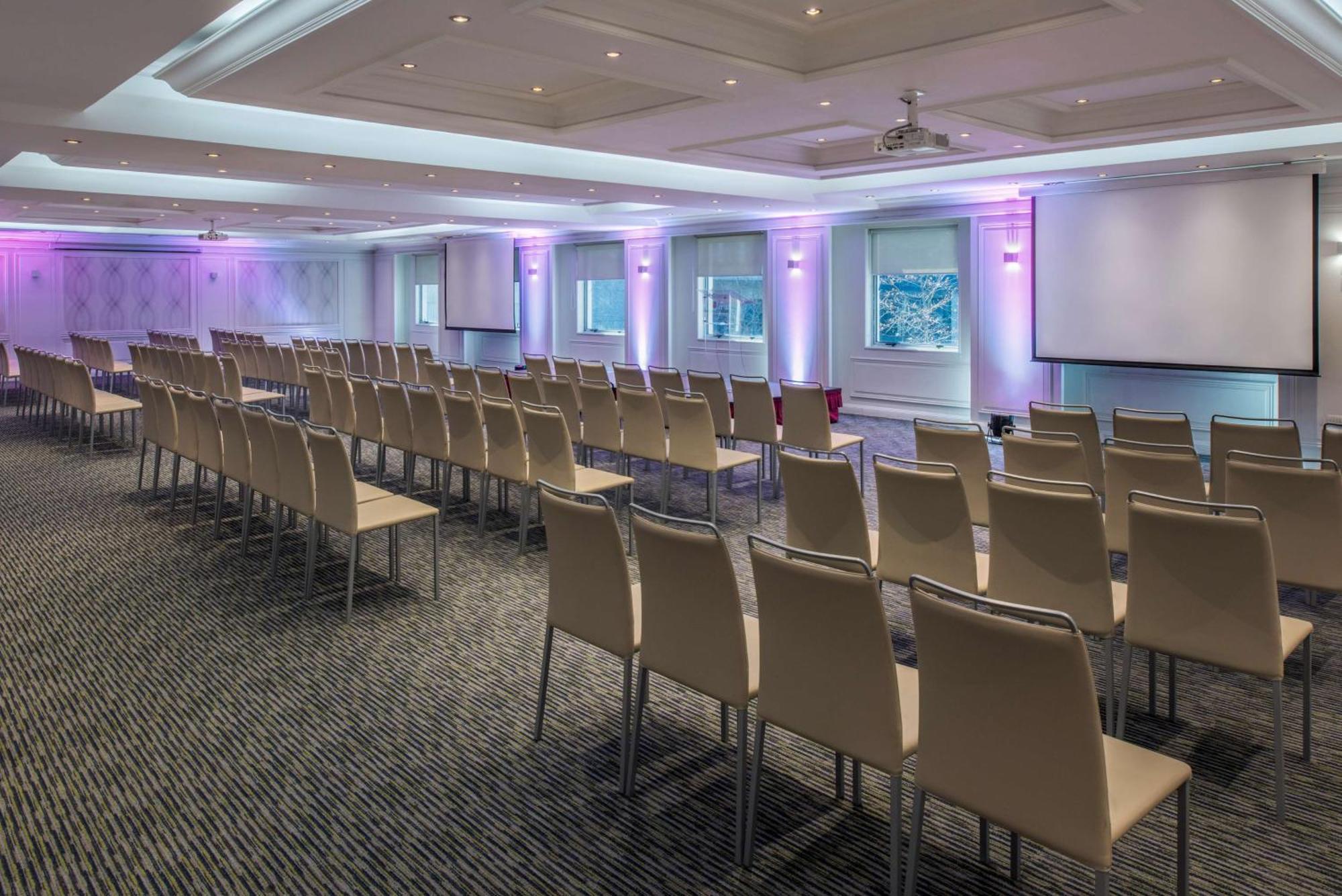 Nh Collection Plaza Santiago Hotel Екстериор снимка The London Business School's main conference room